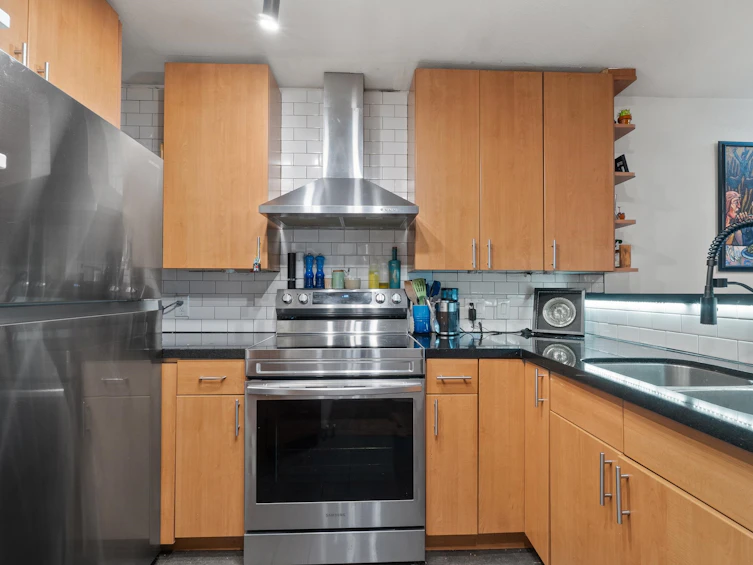 104-2333 Eton Street, Vancouver, BC, V5L 1E2 - 6