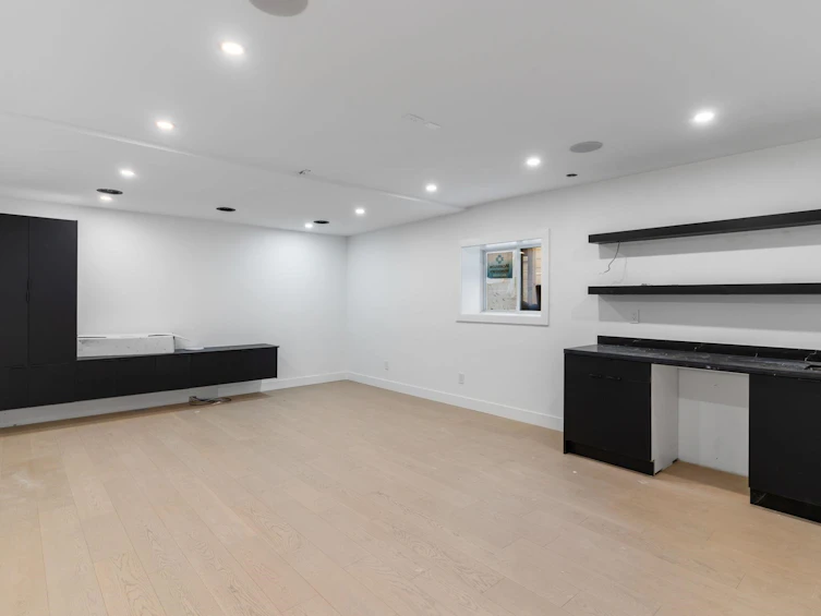 340 E Keith Road, North Vancouver, BC, V7L 1V7 - 22
