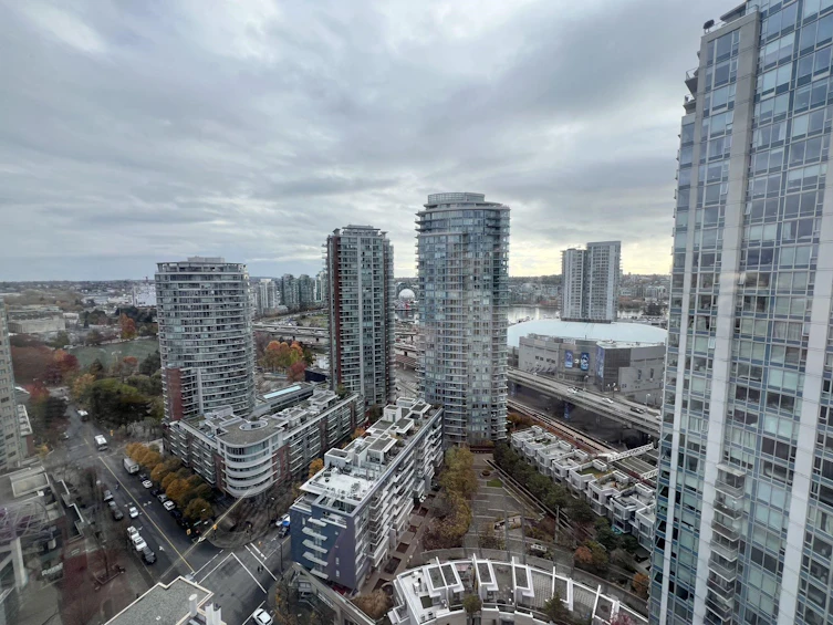 2304-183 Keefer Place, Vancouver, BC, V6B 6B9 - 2