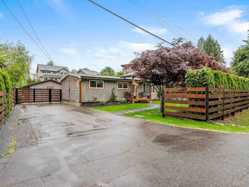 24017 Fern Crescent, Maple Ridge BC V4R 2R7