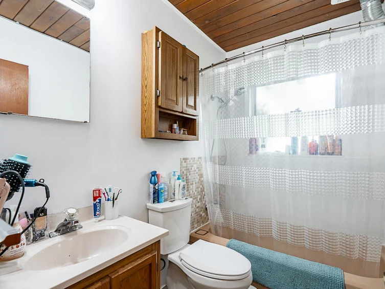 12484 203 Street, Maple Ridge, BC, V2X 4W2 - 16