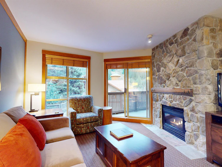 305C-2036 London Lane, Whistler, BC, V8E 0N7 - 3