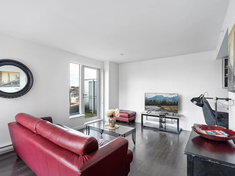 202-983 E Hastings Street, Vancouver, BC, V6A 0G9 - 2