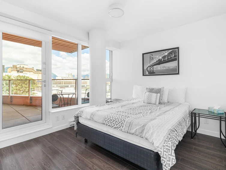 202-983 E Hastings Street, Vancouver, BC, V6A 0G9 - 8