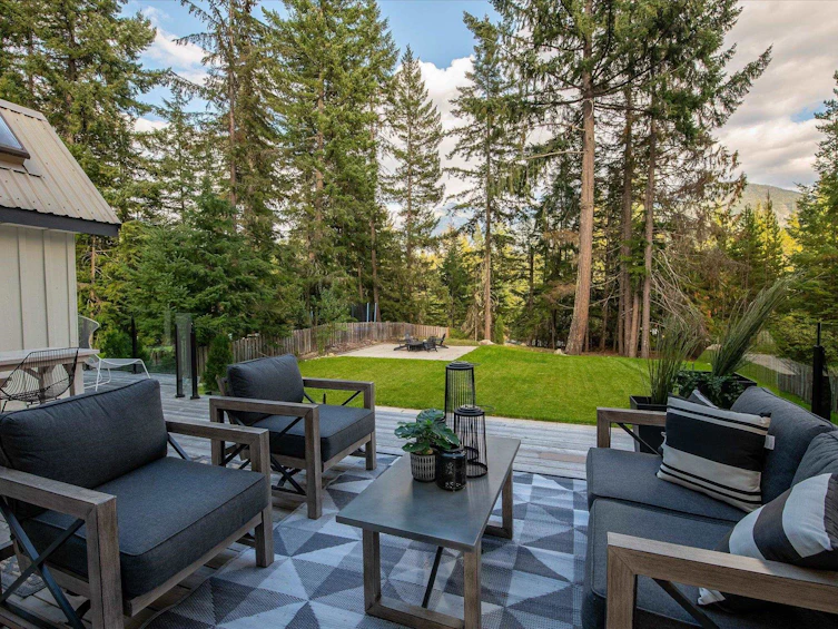 9199 Emerald Drive, Whistler, BC, V8E 0G5 - 4