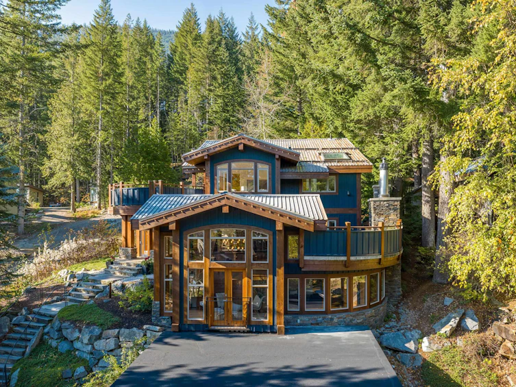 8348 Mountain View Drive, Whistler, BC, V8E 0G3 - 2