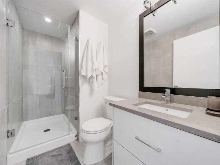 970 Rochester Avenue, Coquitlam, BC, V3K 2J3 - 22