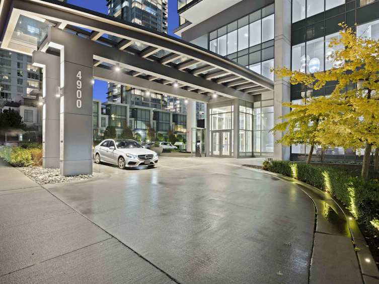 2806-4900 Lennox Lane, Burnaby, BC, V5H 0G9 - 3