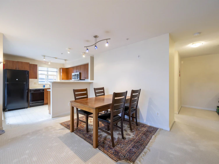 218-6508 Denbigh Avenue, Burnaby, BC, V5H 4W6 - 5