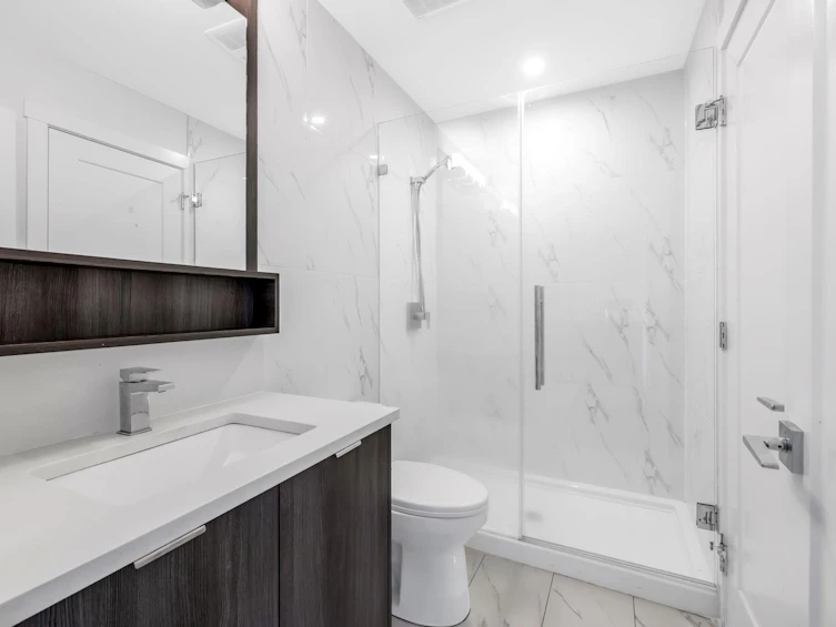 B409-14438 72 Avenue, Surrey, BC, V3S 2E7 - 14