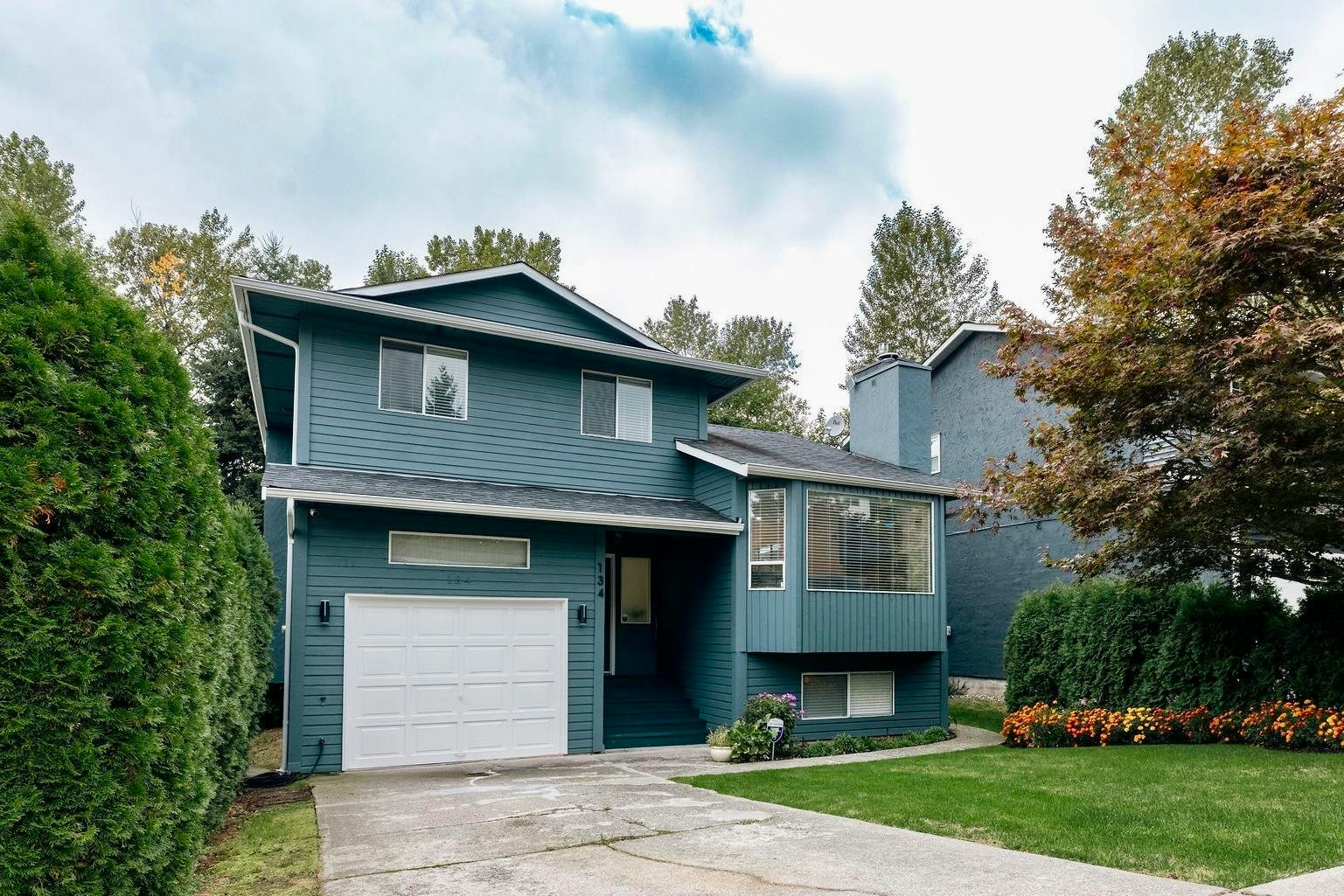 134 Croteau Court, Coquitlam, BC, V3K 6E2