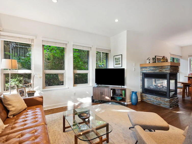 2994 Chesterfield Avenue, North Vancouver, BC, V7N 3M6 - 5