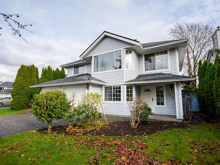 5922 186a Street, Surrey, BC, V3S 7Z9