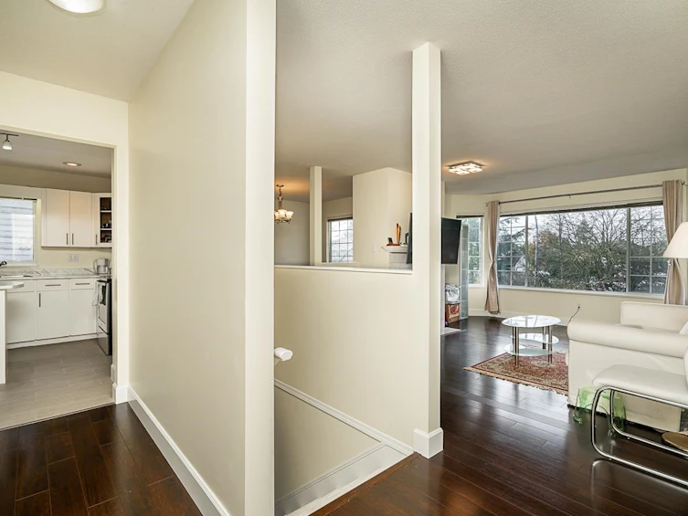 5922 186a Street, Surrey, BC, V3S 7Z9 - 6