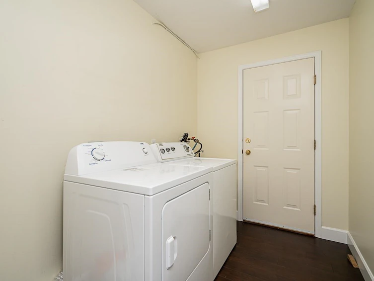 5922 186a Street, Surrey, BC, V3S 7Z9 - 26