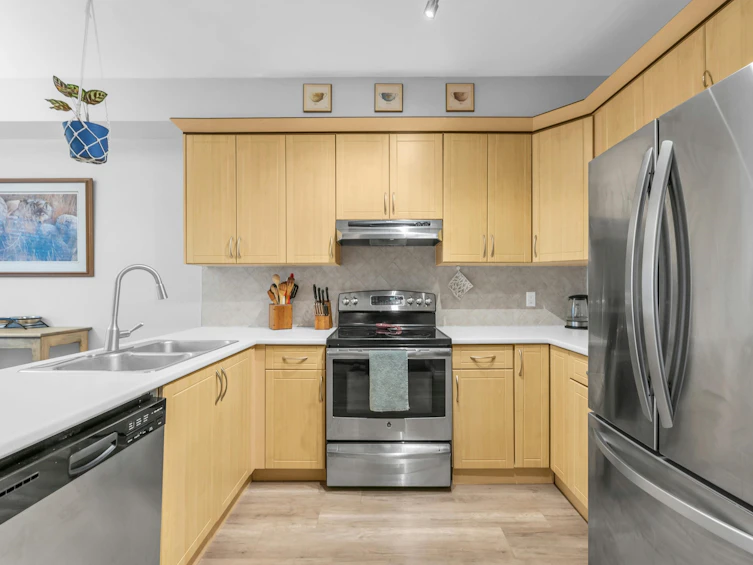 90-18221 68 Avenue, Surrey, BC, V3S 9J1 - 3