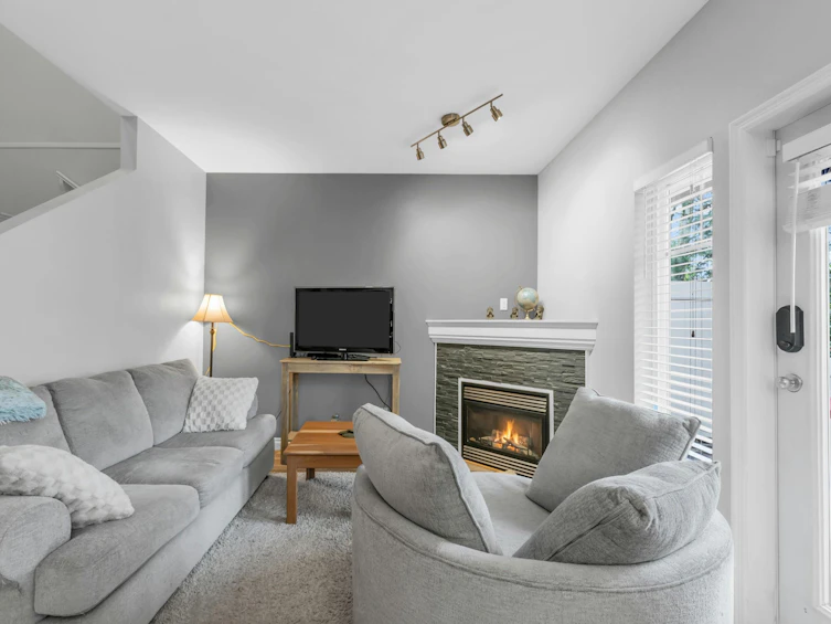 90-18221 68 Avenue, Surrey, BC, V3S 9J1 - 9
