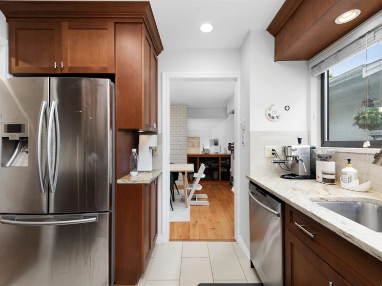 10940 2nd Avenue, Richmond, BC, V7E 4M2 - 11