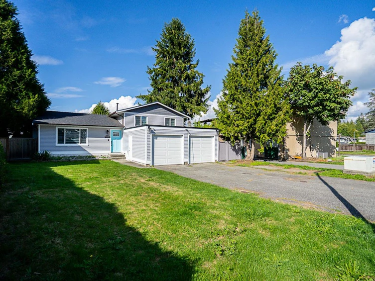 20573 48a Avenue, Langley, BC, V3A 3P4 - 20