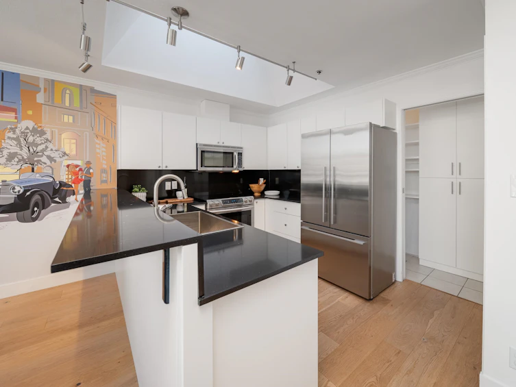 PH2-950 Bidwell Street, Vancouver, BC, V6G 2J9 - 7