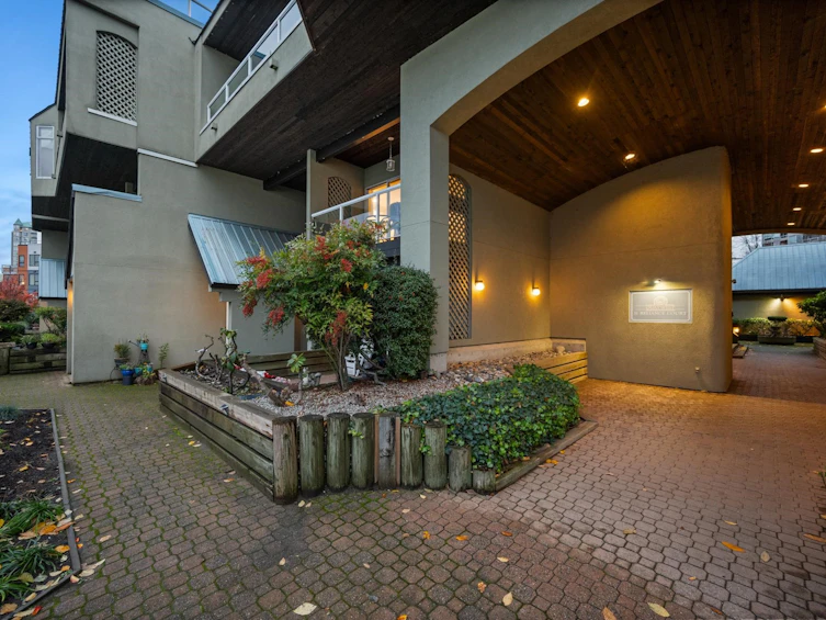 207-31 Reliance Court, New Westminster, BC, V3M 6C6 - 4