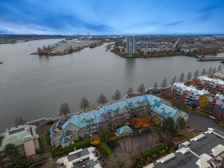 207-31 Reliance Court, New Westminster, BC, V3M 6C6 - 38
