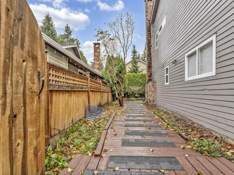 14893 Southmere Court, Surrey, BC, V4A 6V5 - 10