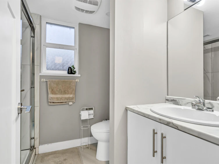 14893 Southmere Court, Surrey, BC, V4A 6V5 - 27