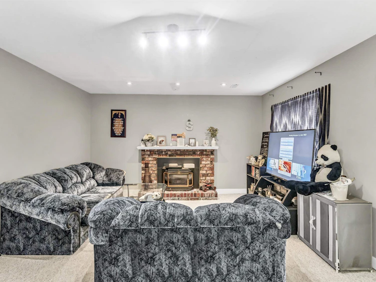 14893 Southmere Court, Surrey, BC, V4A 6V5 - 38