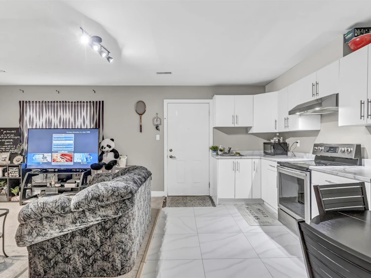 14893 Southmere Court, Surrey, BC, V4A 6V5 - 40