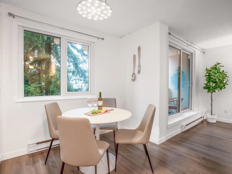 906-9541 Erickson Drive, Burnaby, BC, V3J 7N8 - 4