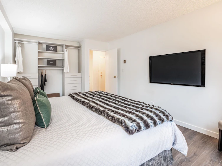 906-9541 Erickson Drive, Burnaby, BC, V3J 7N8 - 11