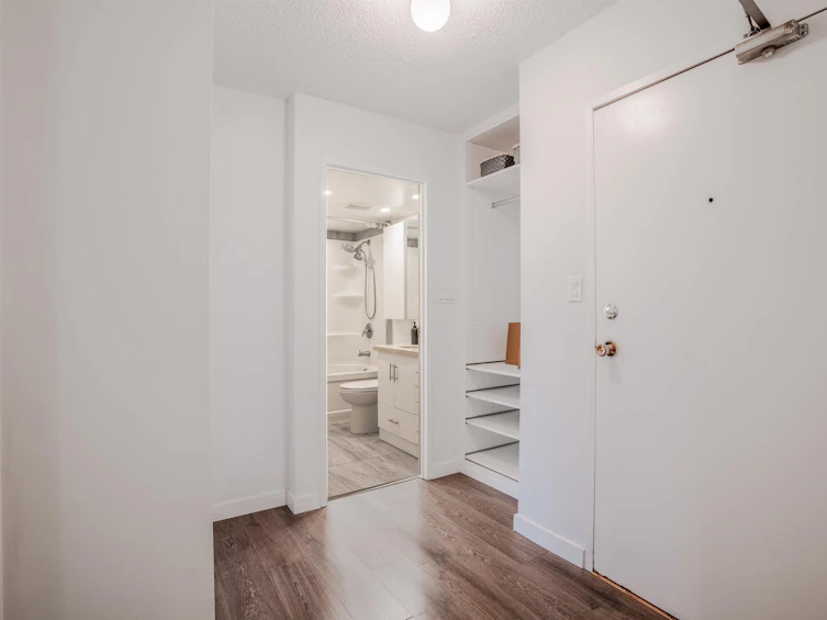 906-9541 Erickson Drive, Burnaby, BC, V3J 7N8 - 14