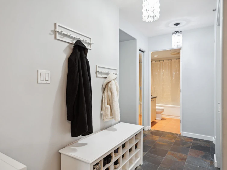 1310-819 Hamilton Street, Vancouver, BC, V6B 6M2 - 2