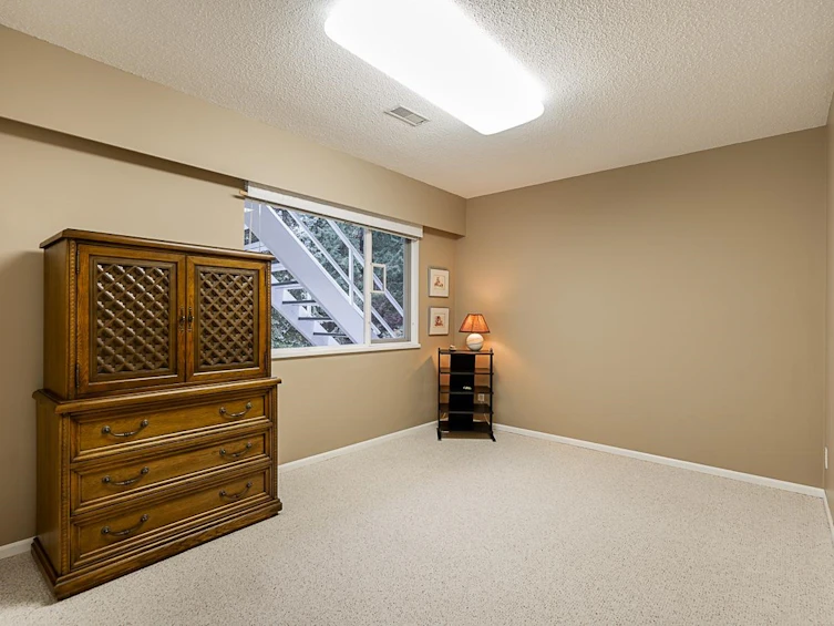 5199 Ranger Avenue, North Vancouver, BC, V7R 3M5 - 19