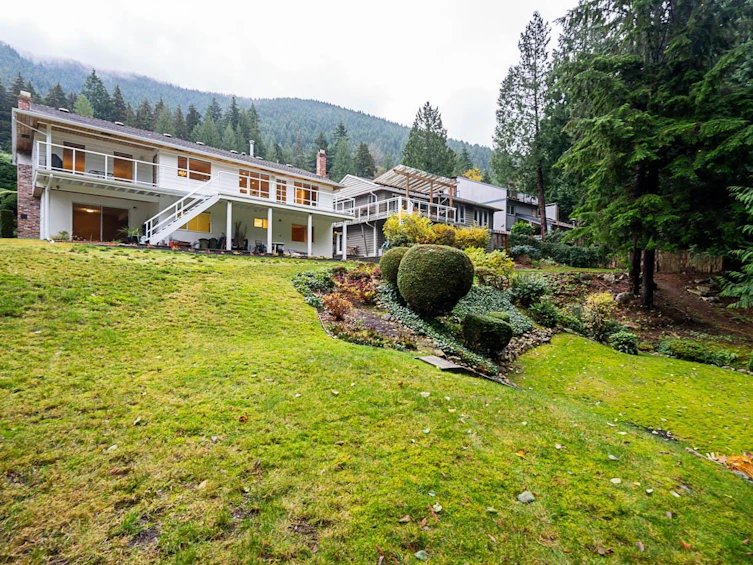 5199 Ranger Avenue, North Vancouver, BC, V7R 3M5 - 29
