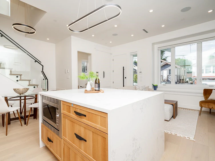 1-2260 E 25th Avenue, Vancouver, BC, V5N 2V8 - 4