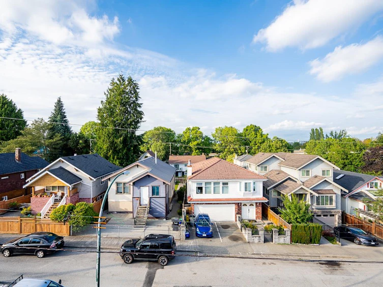 1-2260 E 25th Avenue, Vancouver, BC, V5N 2V8 - 29