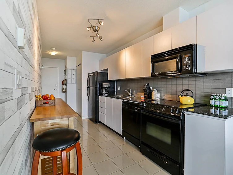 3008-13618 100 Avenue, Surrey, BC, V3T 0A8 - 5