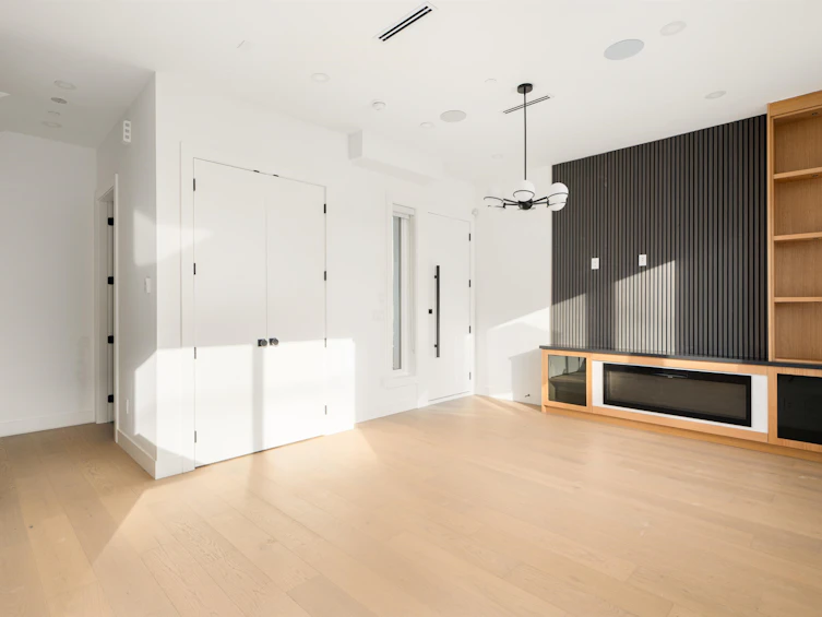2-2260 E 25th Avenue, Vancouver, BC, V5N 2V8 - 3