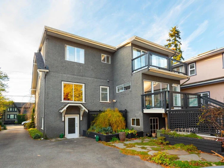 5584 Mackenzie Street, Vancouver, BC, V6N 1H2 - 25
