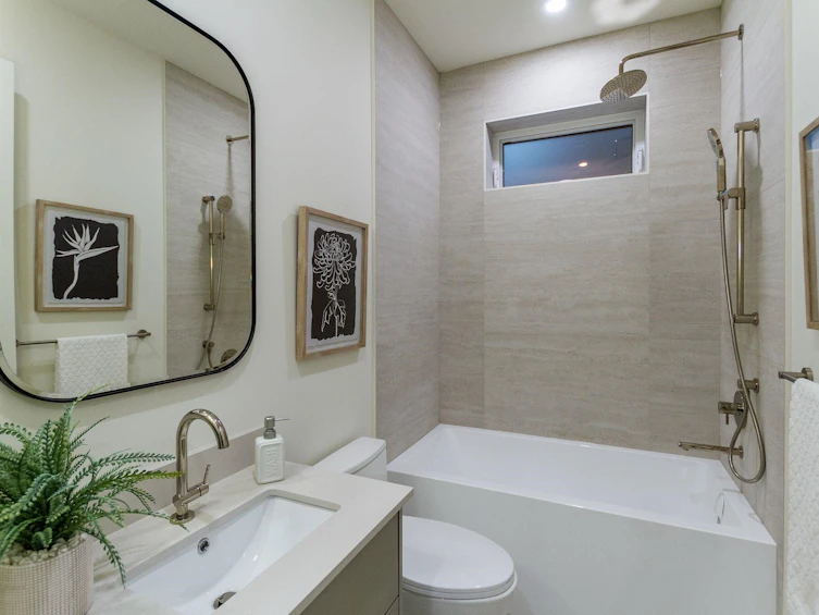 1-2320 Grant Street, Vancouver, BC, V5L 2Z9 - 23