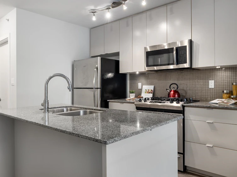 411-298 E 11th Avenue, Vancouver, BC, V5T 0A2 - 3