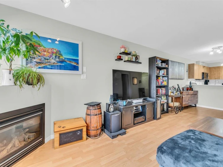 202-2973 Kingsway, Vancouver, BC, V5R 5J4 - 5