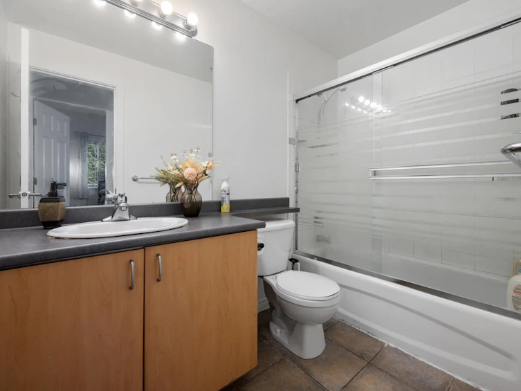 401-14859 100 Avenue, Surrey, BC, V3R 2V5 - 12