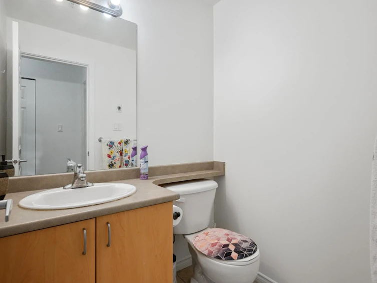 401-14859 100 Avenue, Surrey, BC, V3R 2V5 - 14