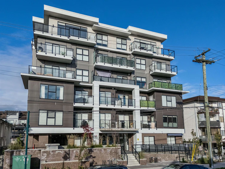 201-2331 Kelly Avenue, Port Coquitlam, BC, V3C 1Y3 - 2