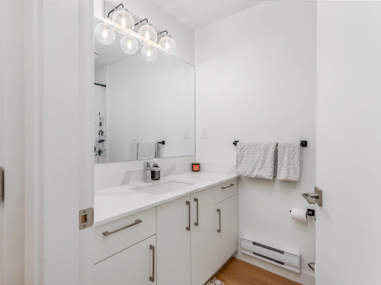 201-2331 Kelly Avenue, Port Coquitlam, BC, V3C 1Y3 - 23