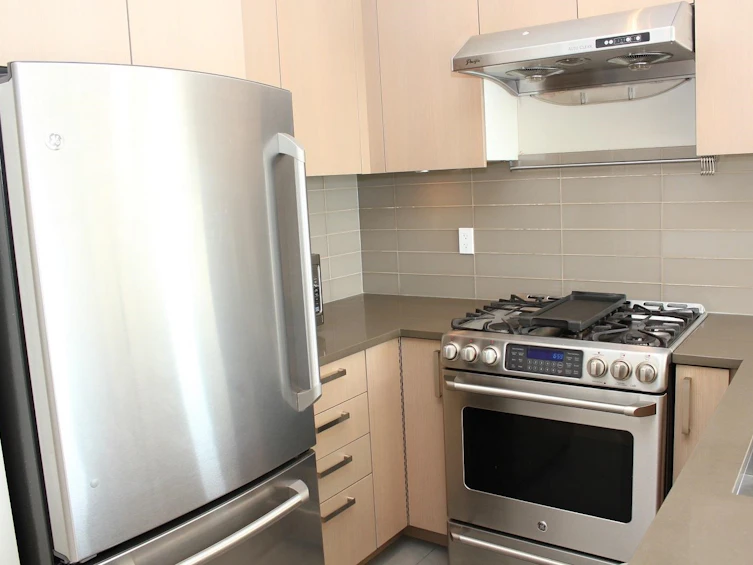 702-10033 River Drive, Richmond, BC, V6X 0L1 - 10