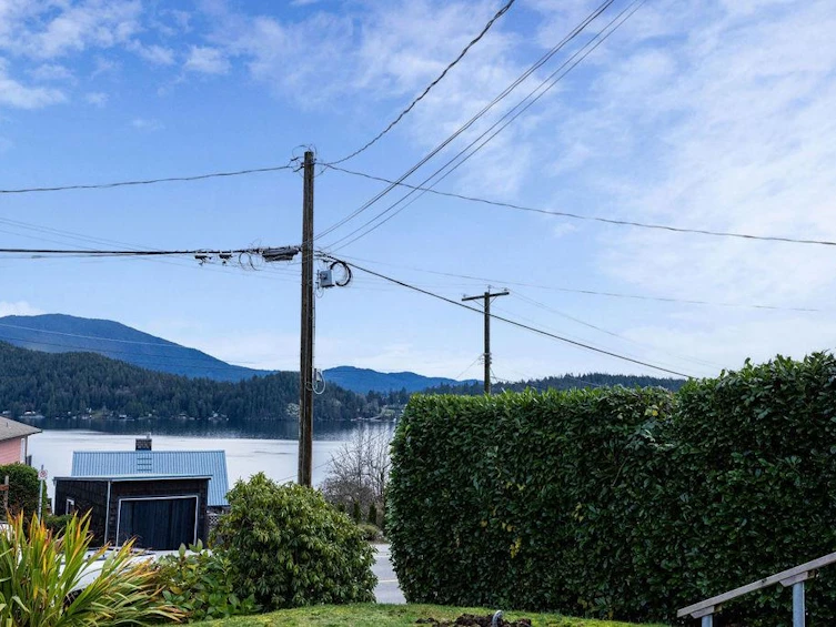 639 Gibsons Way, Gibsons, BC, V0N 1V9 - 6